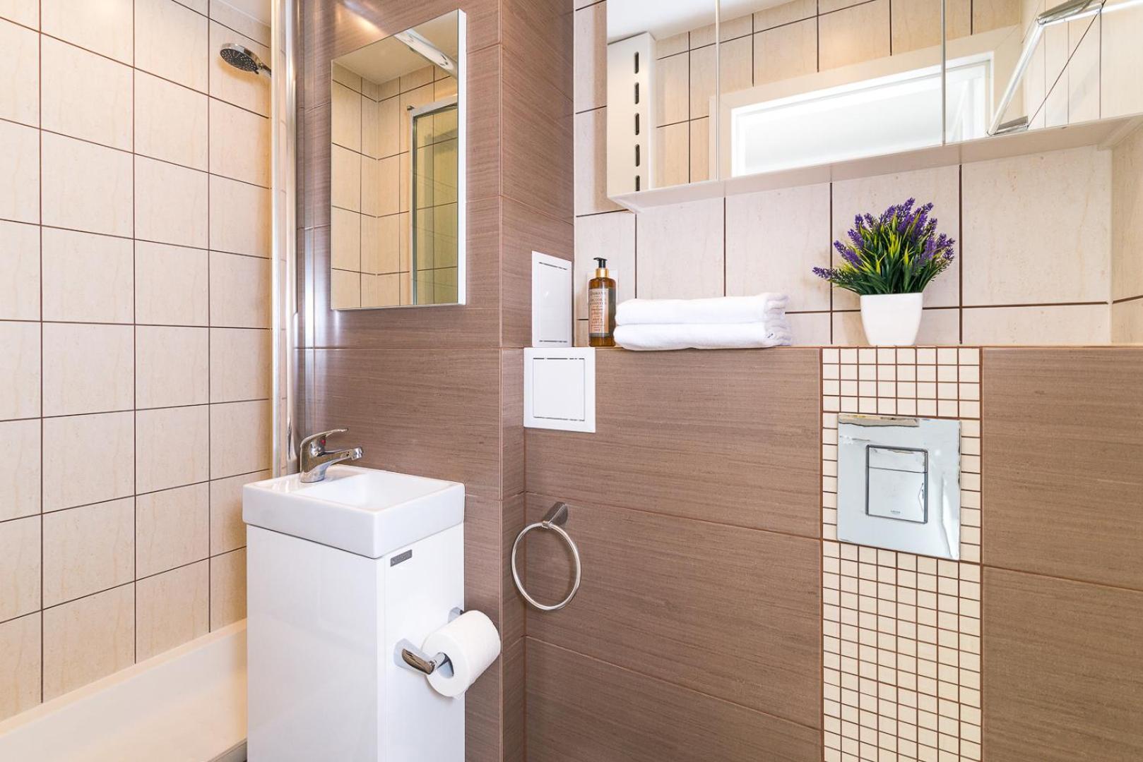Bagno 7 - Modern Apartment By Noclegi Renters Warszawa Eksteriør billede
